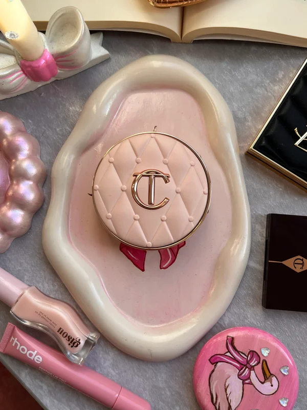کوشن CHARLOTTE TILBURY🪞🏹